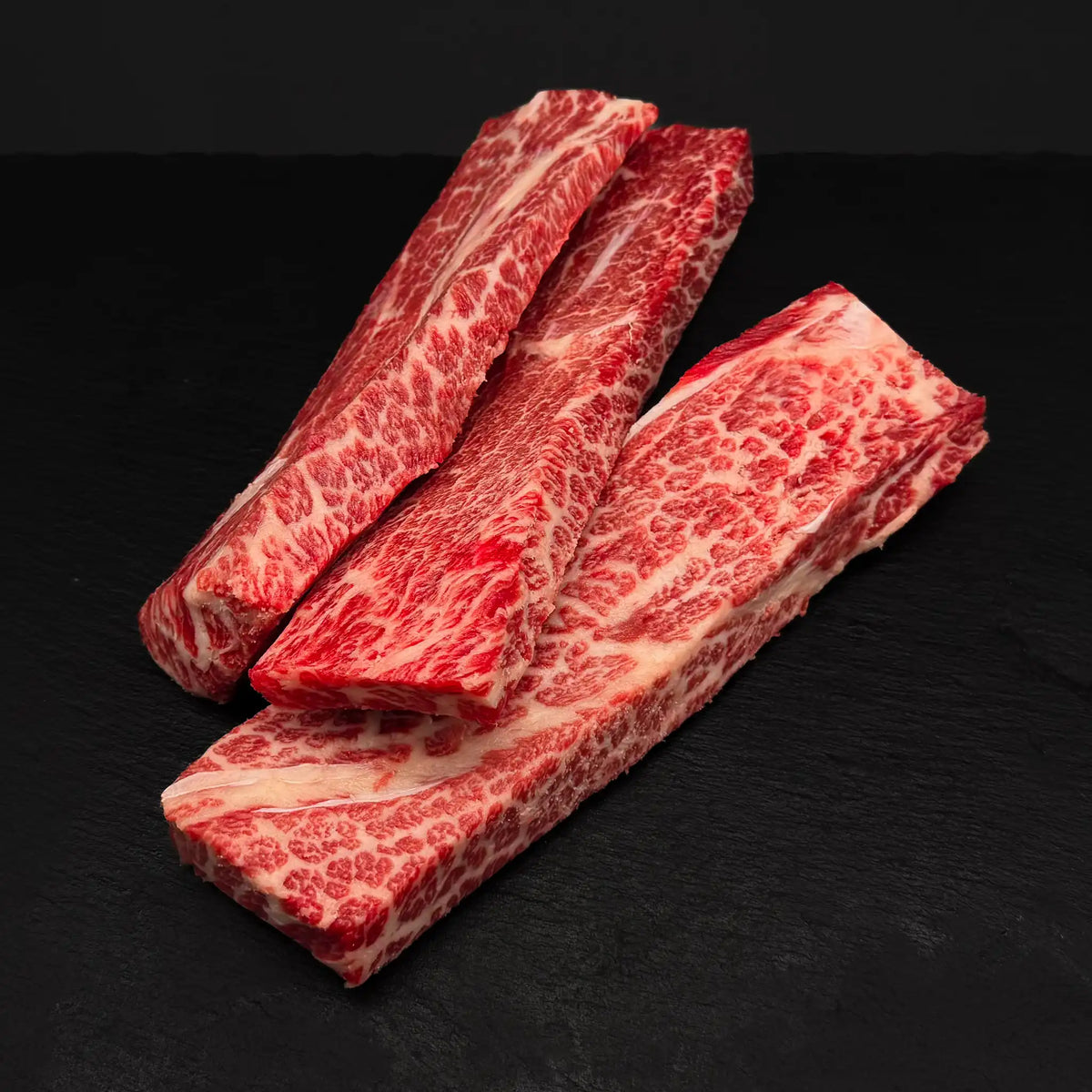 Drei Stücke New York Strips vom Angus Rind.