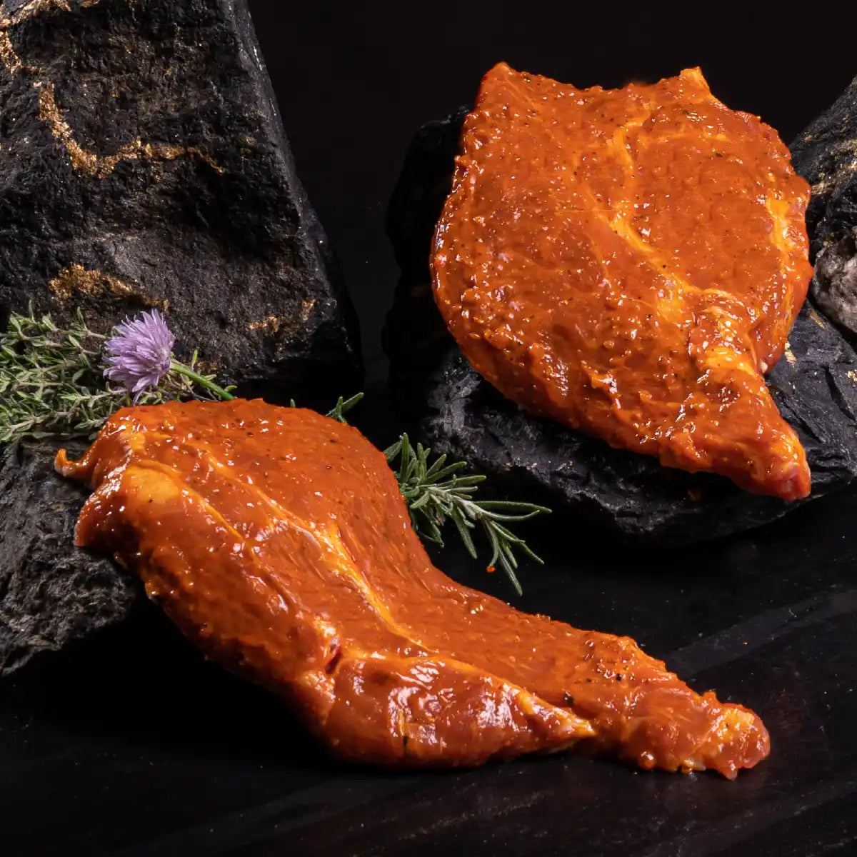 Zwei Schweinekammsteaks Paprika